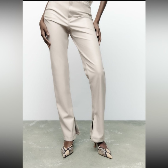 New Zara ECRU FAUX LEATHER FLARED SLIT SLIM FIT PANTS HIGH RISE STRAIGHT LEG - Picture 8 of 17
